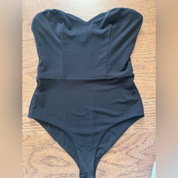 NBD Black Strapless Bodysuit - Picture 2 of 3